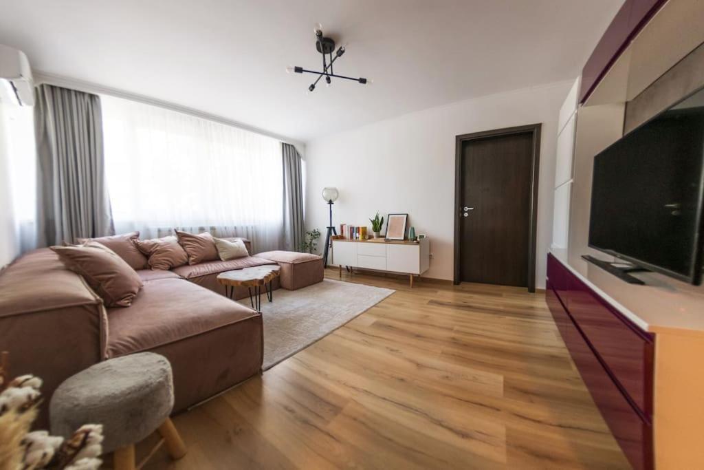 Central Oasis Appartement Boekarest Buitenkant foto